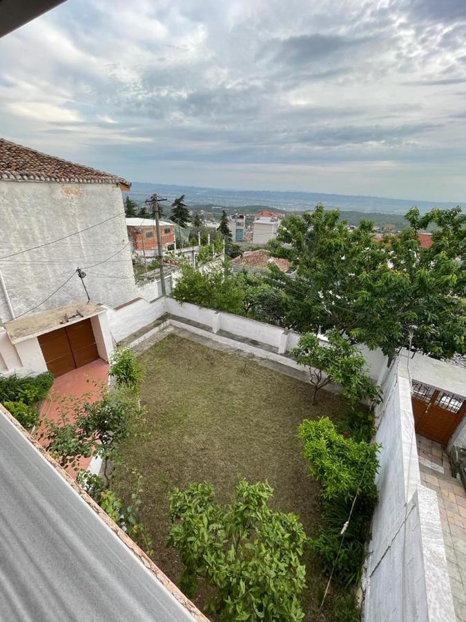 Vila 8 Krujë Exterior foto
